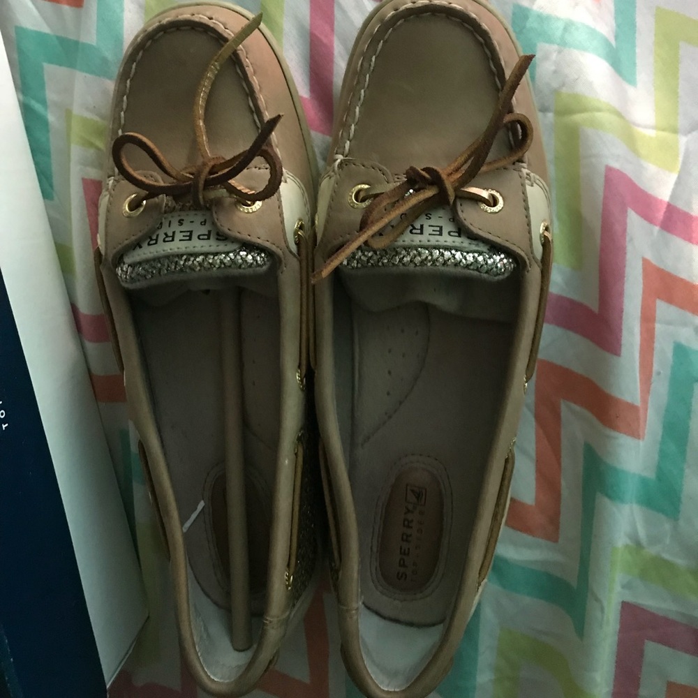 Sperrys  angelfish brand new still in box